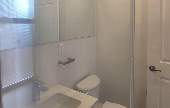 2 beds, 2 baths, $7,650, Unit 10B