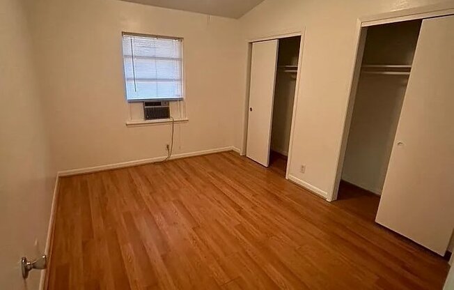 1023 LYNDON