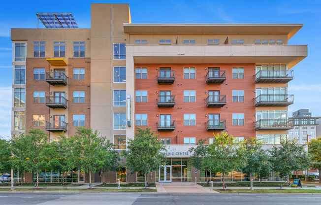 1 bed, 1 bath, 764 sqft, $2,001.85, Unit 623