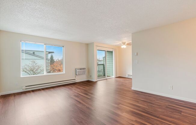 1 bed, 1 bath, 770 sqft, $1,325, Unit 58