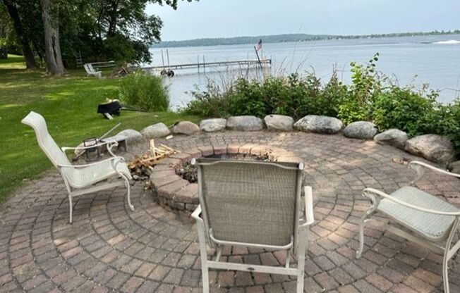 4 Bedrooms, 3 Bathrooms Lakeside Home in East Gull Lake, MN w/2 car garage OFF Season Mid-September - May ONLY
