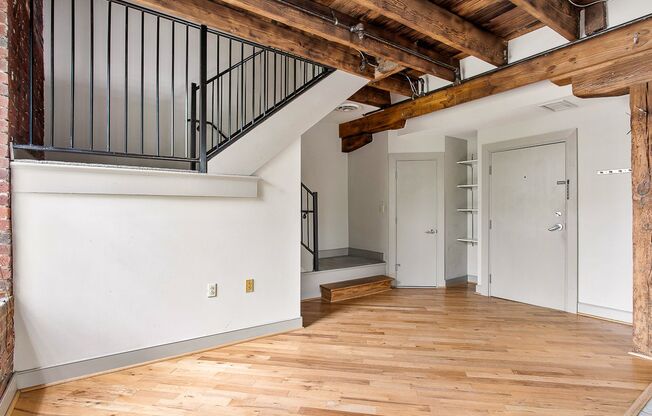 1 bed, 1.5 baths, 1,000 sqft, $1,425, Unit APT 10