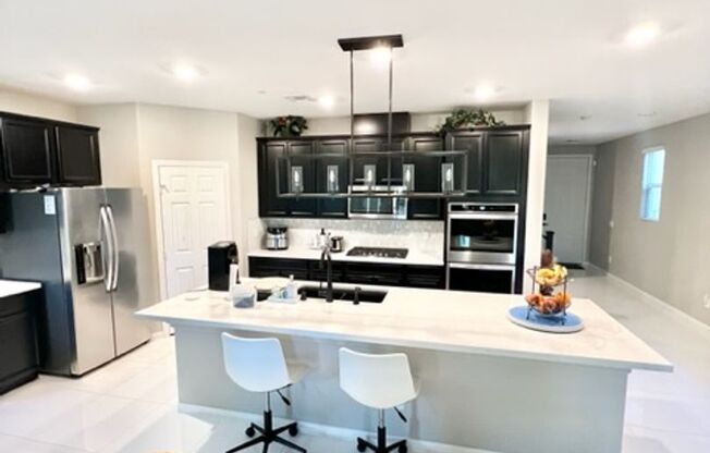 Modern Elegance in Summerlin West – Gated Bristle Vale at Stonebridge
