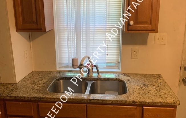 291 GREENLEE RD