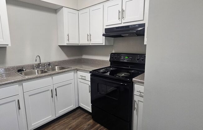 2 beds, 1 bath, 850 sqft, $1,120, Unit Apt. 312