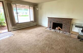 3 beds, 1 bath, $2,750