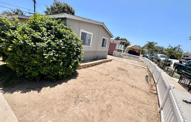 4429-4431 Manitou Way