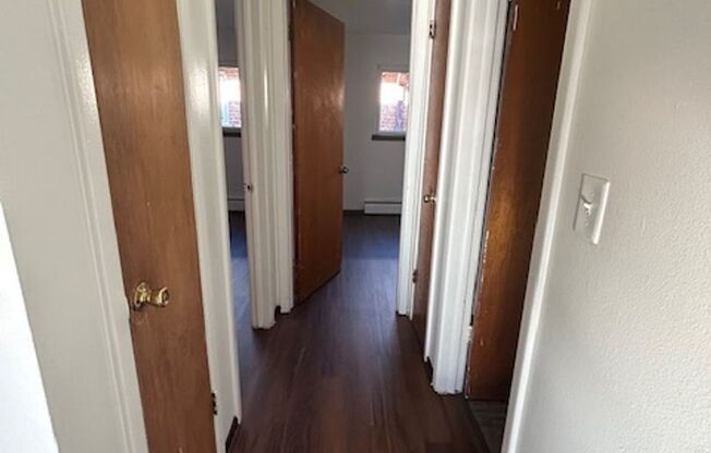 2 beds, 1 bath, $1,495, Unit 07