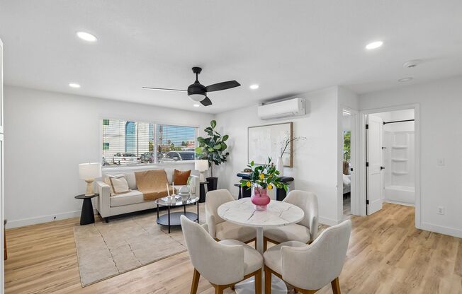 3 beds, 2.5 baths, 945 sqft, $3,395, Unit 1