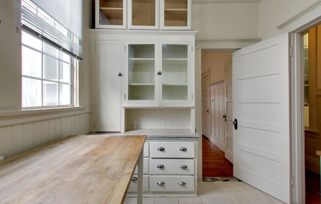 1081 - 1089 Valencia Street (1274rc)