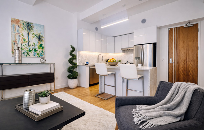 1 bed, 1 bath, 555 sqft, $2,675, Unit 414