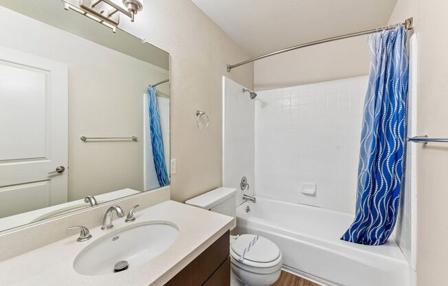 1 bed, 1 bath, 640 sqft, $1,600, Unit 77