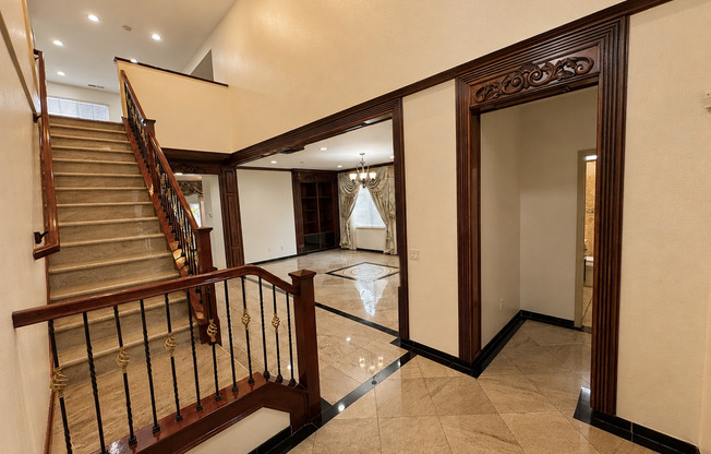 Spacious 5 Bedroom Home in West Oxnard's Desirable Winfield Community