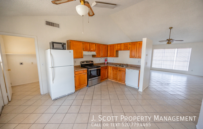 5238 N 74 DR