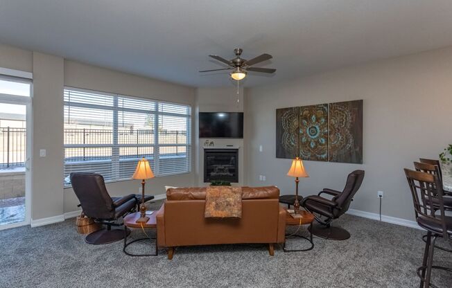 3 beds, 2.5 baths, $2,150, Unit 650 Thimbleberry Point