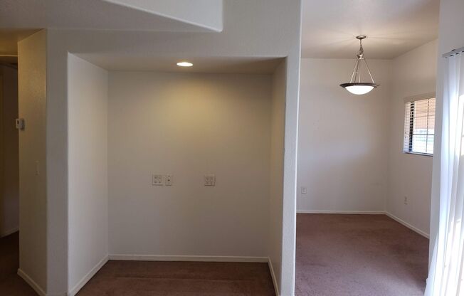 2 beds, 2 baths, $1,370