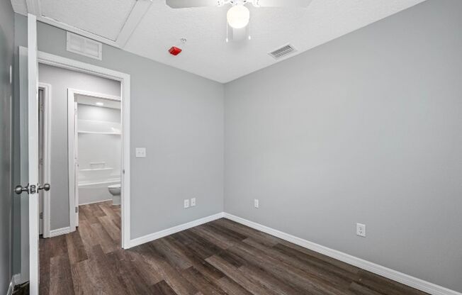 3 beds, 1.5 baths, 908 sqft, $1,595, Unit 173