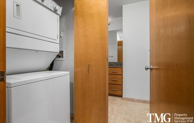 1 bed, 1 bath, $1,895, Unit # 233