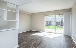 2 beds, 1.5 baths, 950 sqft, $949, Unit 65