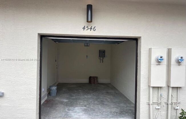 3 beds, 2.5 baths, $3,750, Unit # 4546