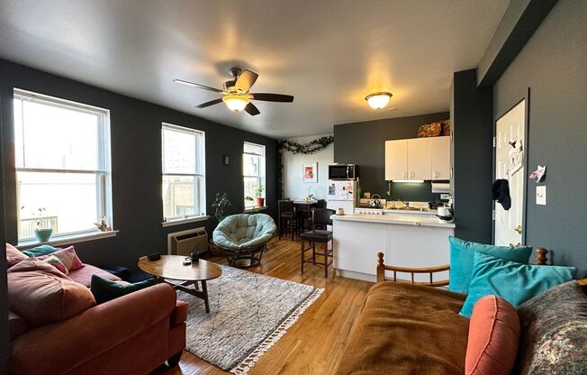Studio, 1 bath, 300 sqft, $1,175, Unit 5959-603