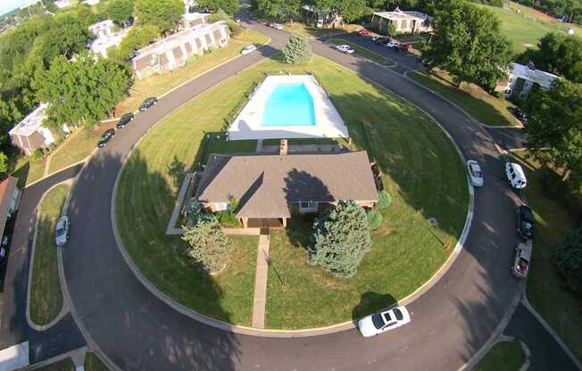 Fontainebleau Apartments