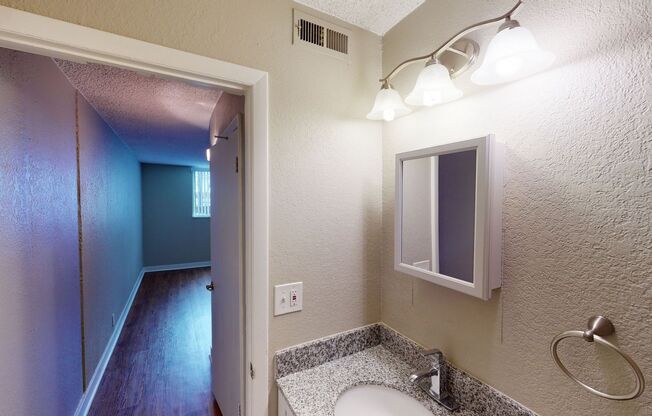 2 beds, 2 baths, 1,052 sqft, $1,495, Unit 1945 Peoria St #106