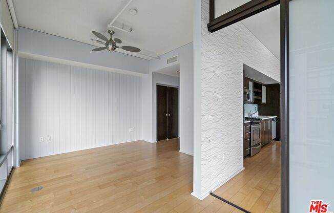 1 bed, 2 baths, 1,110 sqft, $4,000, Unit 815