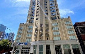 600 North Dearborn Street