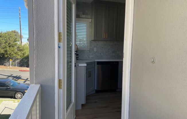 1 bed, 1 bath, 700 sqft, $2,400, Unit 4