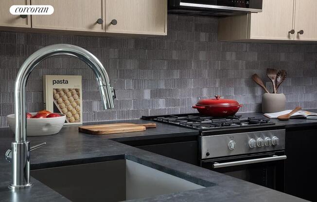 1 bed, 1 bath, $3,700, Unit 1322