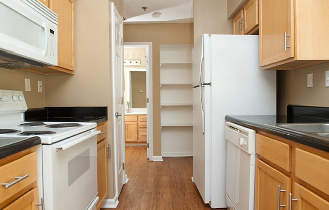 1 bed, 1 bath, 671 sqft, $1,379, Unit 3-3104