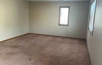 2 beds, 1 bath, $1,025, Unit 1160 - 2