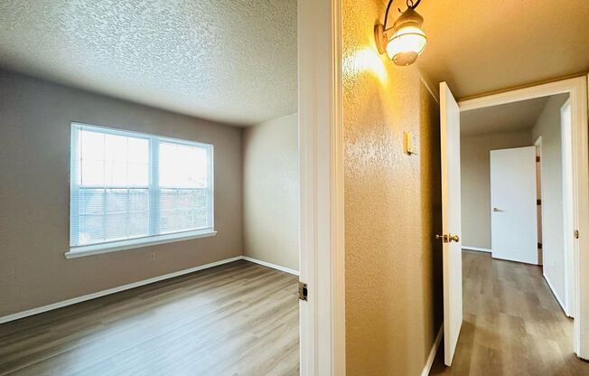 2 beds, 2 baths, $1,245, Unit # 19