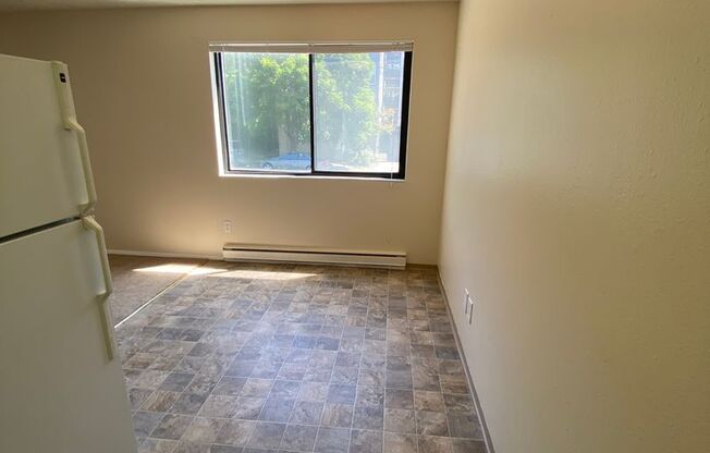 1 bed, 1 bath, 603 sqft, $1,695, Unit 07