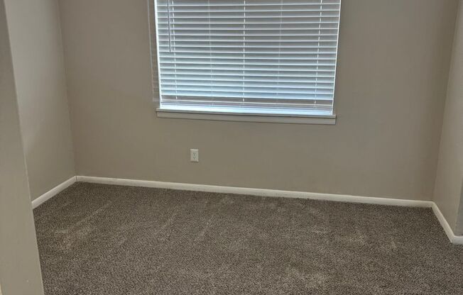 Windchase Flats &amp; Townhomes