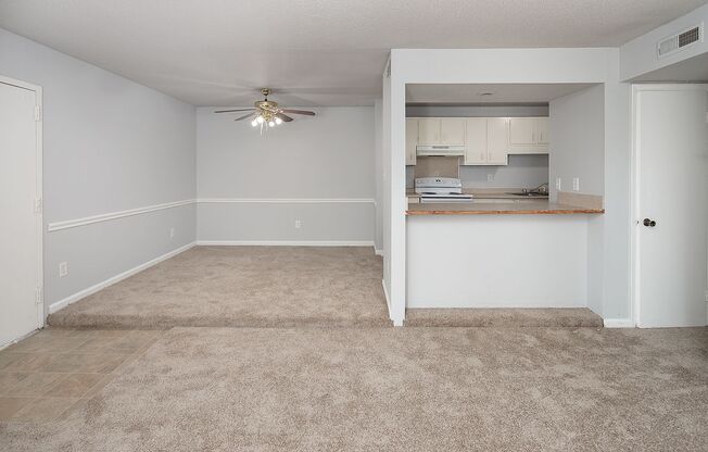 2 beds, 1.5 baths, 903 sqft, $1,300