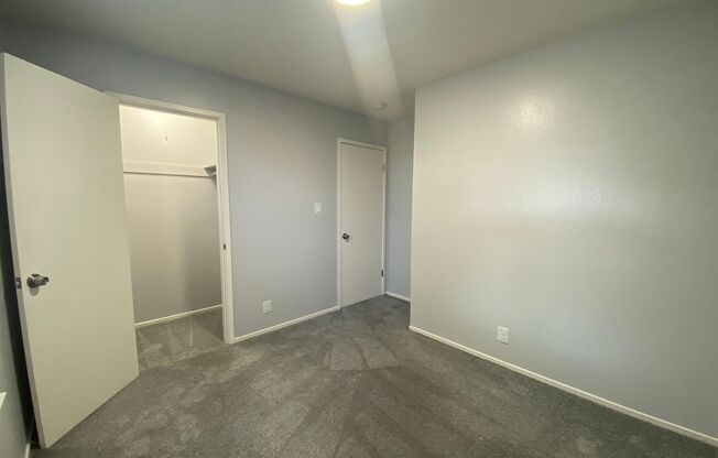 2 beds, 1 bath, 750 sqft, $2,105, Unit 08