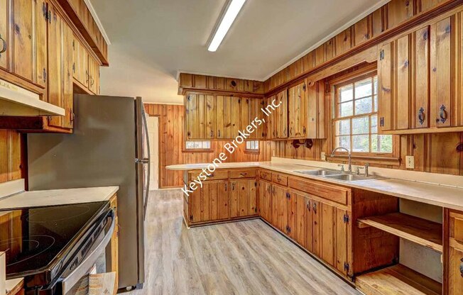 2511 ALANDALE DR