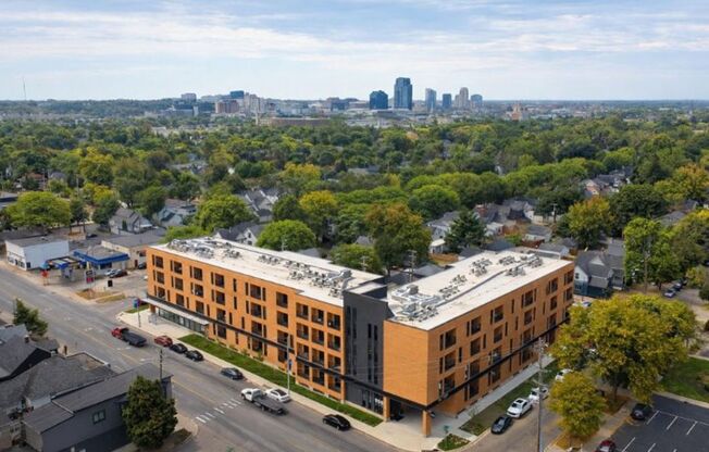 2 beds, 2 baths, 1,115 sqft, $1,750, Unit 122