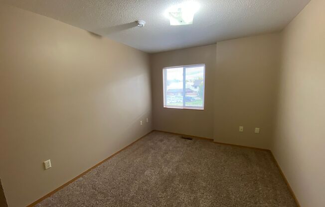 Quail Hollow Townhomes