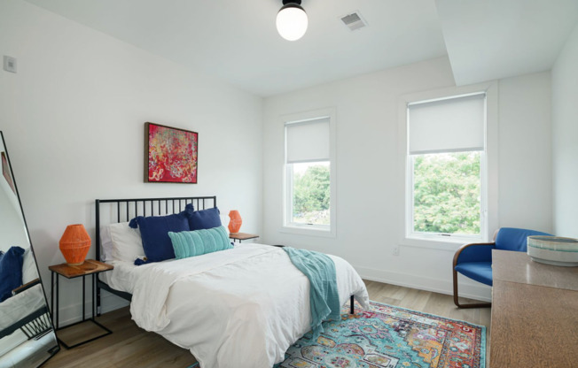 2 beds, 1 bath, 650 sqft, $1,699, Unit Unit 305