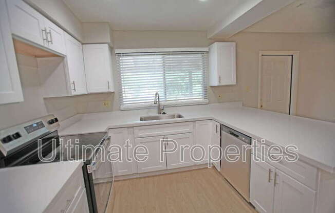 10825 N 45 LN