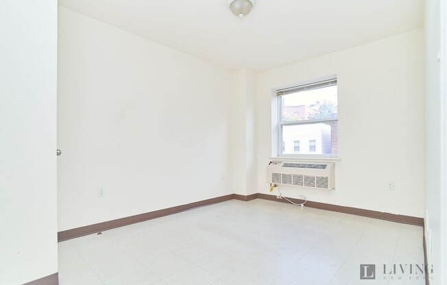 2462 BELMONT AVE
