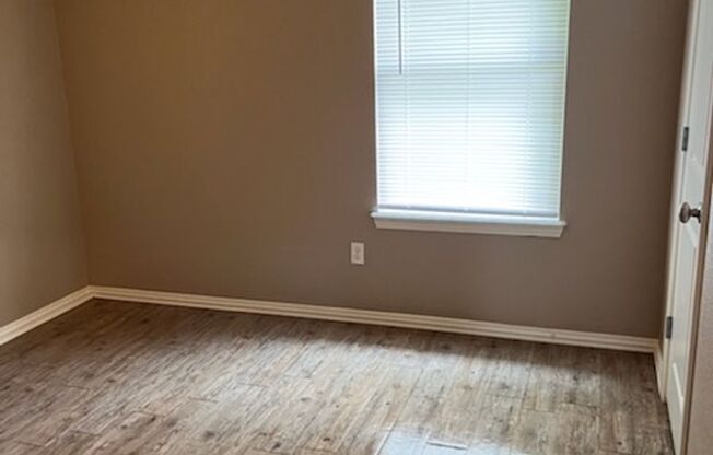BH-7801 Joseph Street (10 Units)