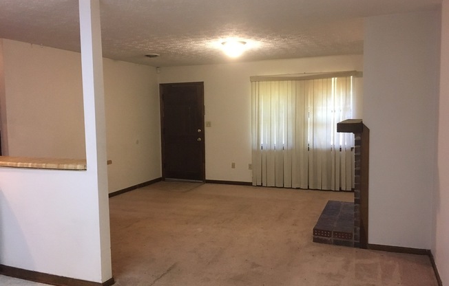 2 beds, 1 bath, 868 sqft, $1,000, Unit 115 Bayberry Court