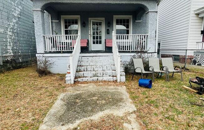 Beautifully Renovated 3bdrm/1.5bth Home Located in Richmond's North-side!