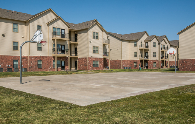 Silver Oak Apartments