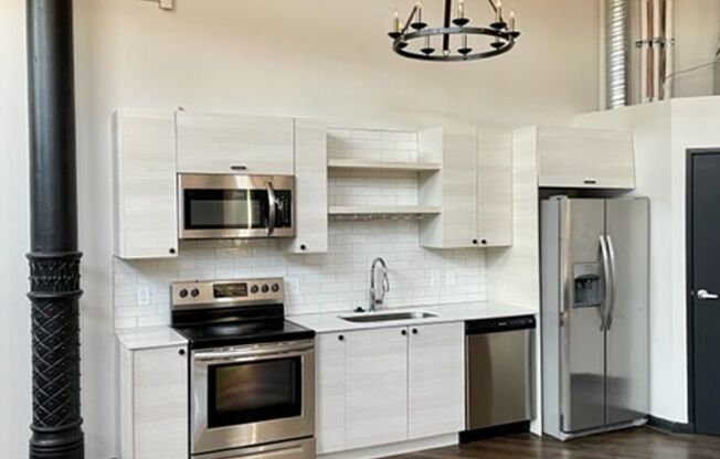1 bed, 1 bath, 1,092 sqft, $1,650, Unit 108