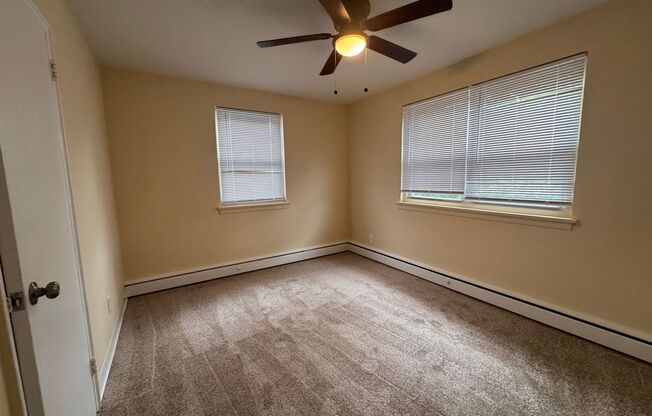 2 beds, 1 bath, 750 sqft, $1,150, Unit S301
